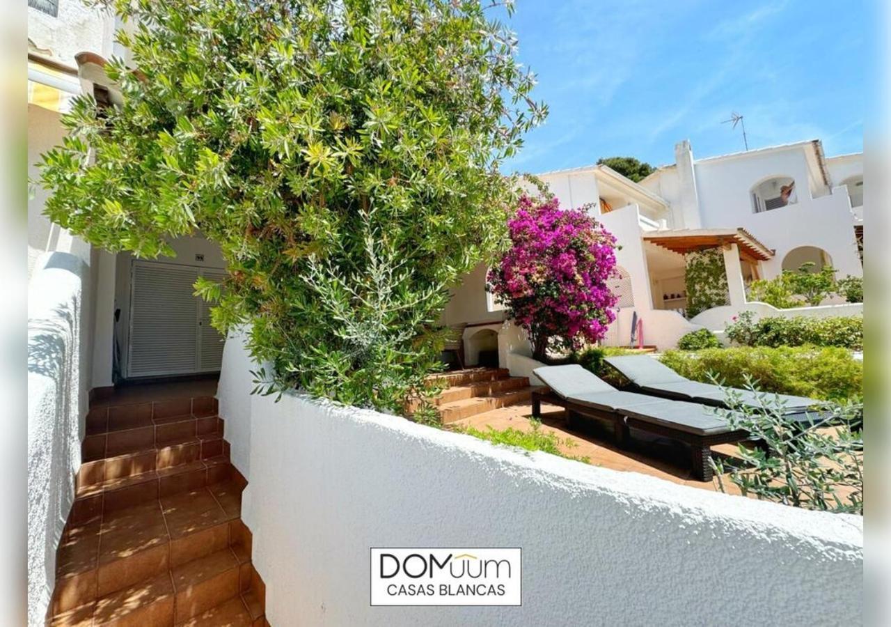 Domuum Holidays - Casas Blancas