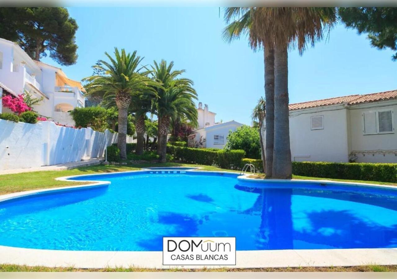 Domuum Holidays - Casas Blancas *
