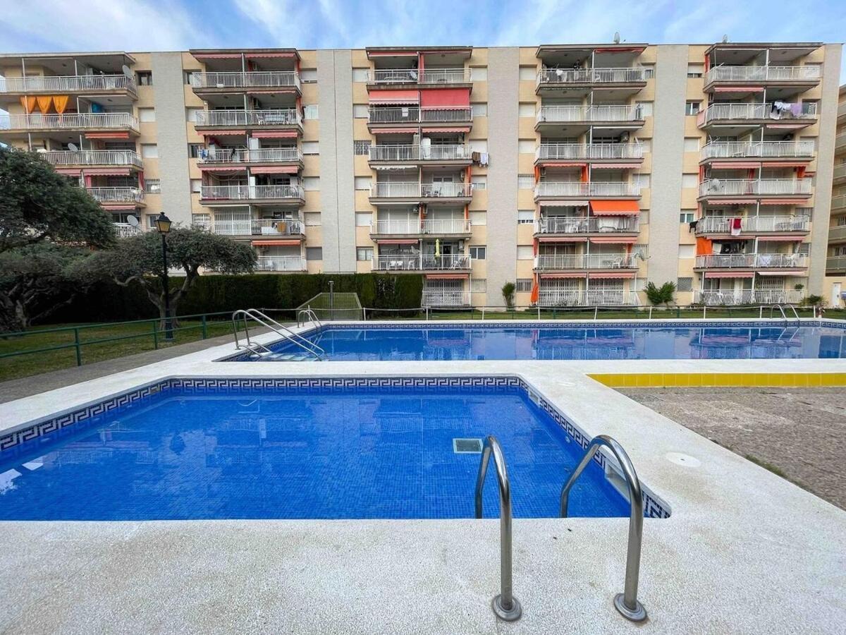 Location With A Pool And Terrace! * Salou