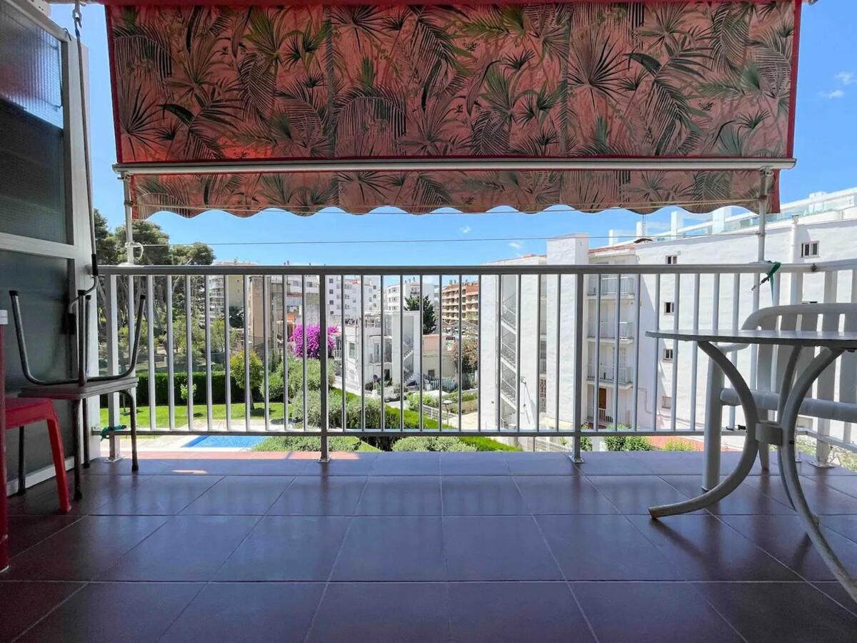 Location With A Pool And Terrace!