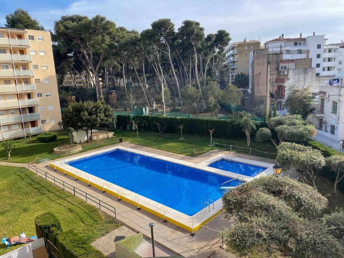 Location With A Pool And Terrace! Apartamento