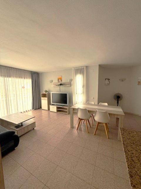 Apartamento Amplio A 5 Minutos De La Playa