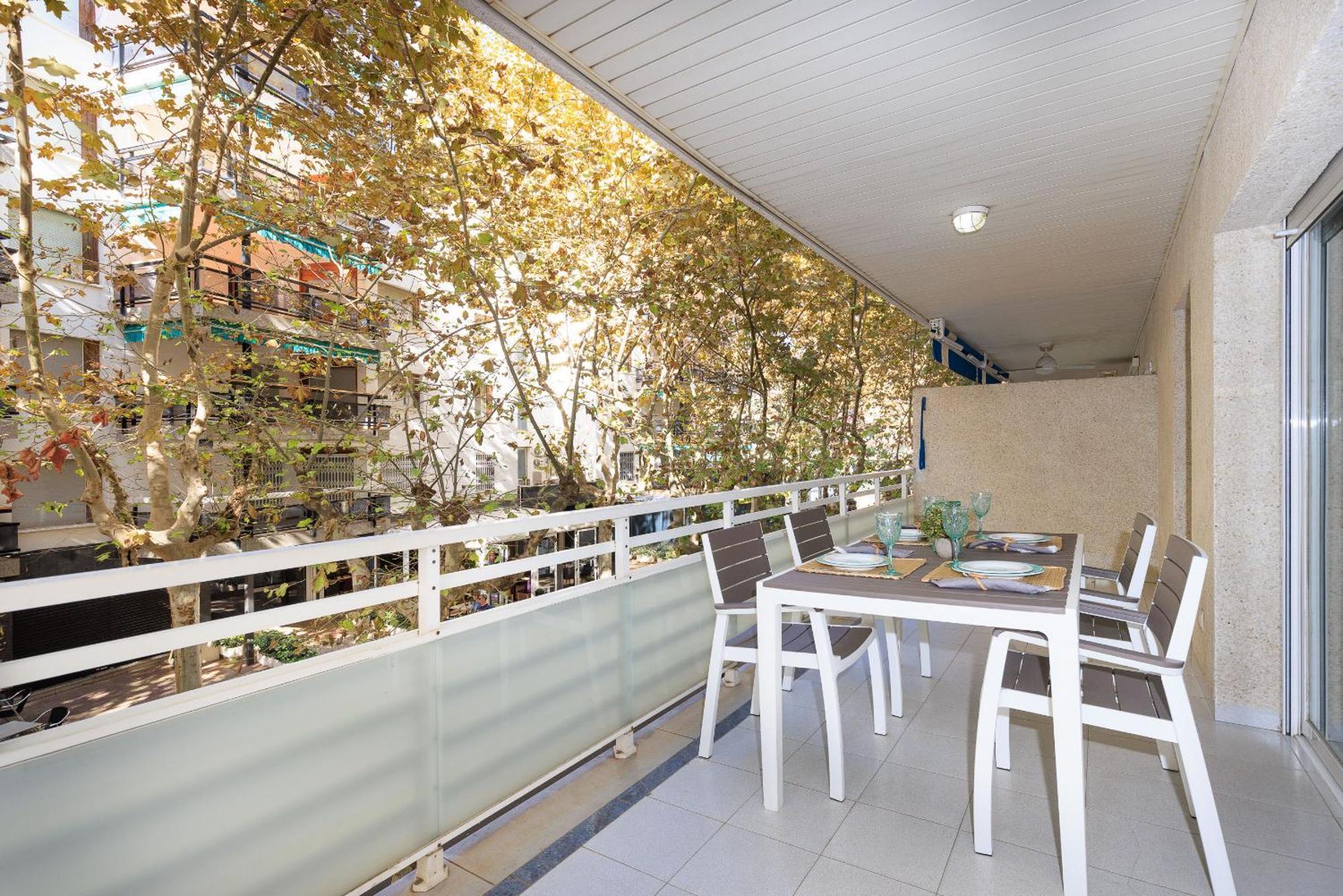 Uhc Ruisenores Appartement Salou