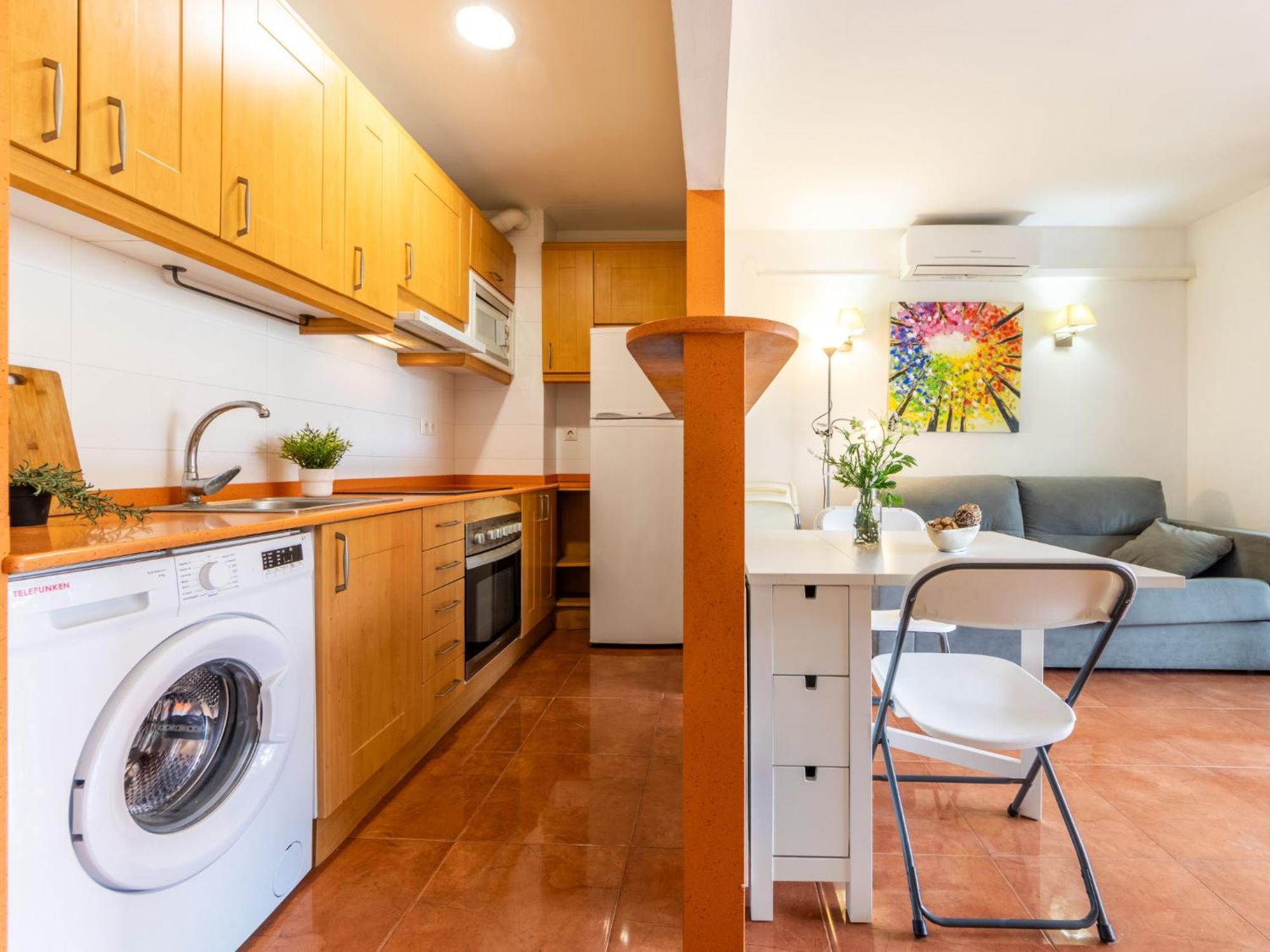 Mercuri By Interhome *