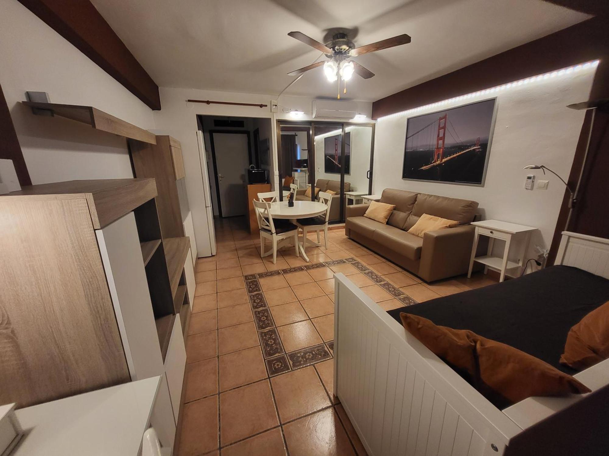 Aparta O Aporta Appartement Salou