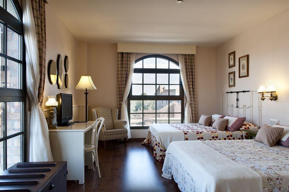 Hotel Portaventura Roulette - Includes Unlimited Access To Portaventura Park & 1 Access To Ferrari Land