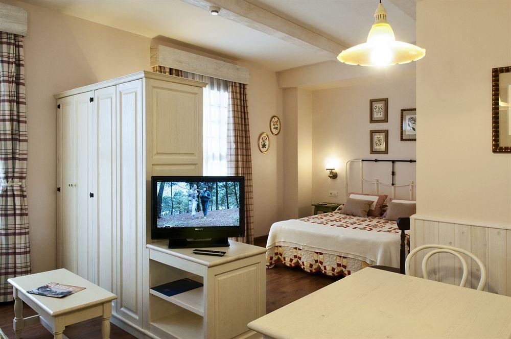 Portaventura Roulette - Includes Unlimited Access To Portaventura Park & 1 Access To Ferrari Land 4*