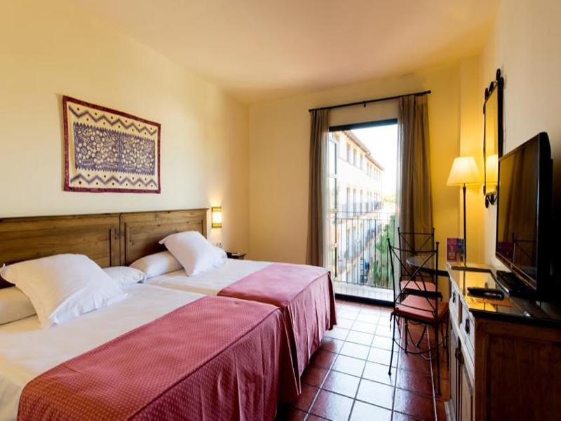 Hotel Portaventura El Paso: Theme Park Access Included Salou