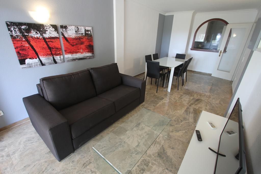 For A Cala Dorada *