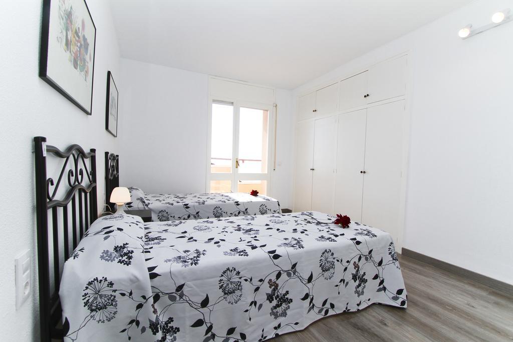Cantilmar 2 Planet Costa Dorada Only Families *