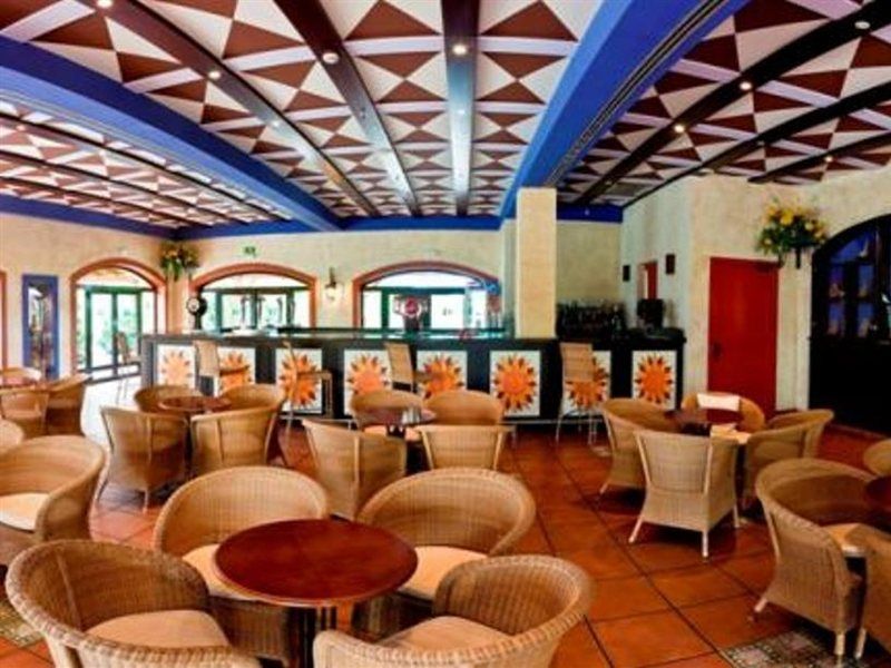 Hotel Portaventura El Paso: Theme Park Access Included 4*