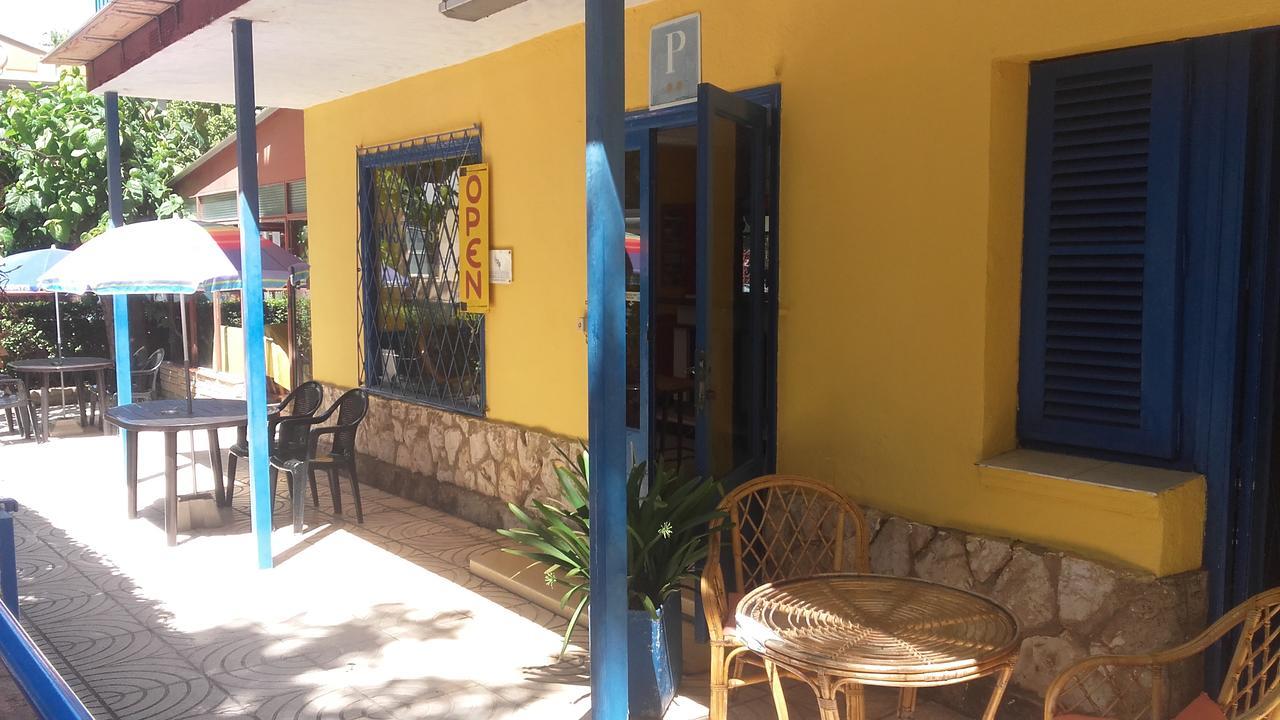 Pensión Hostal Salou Salou
