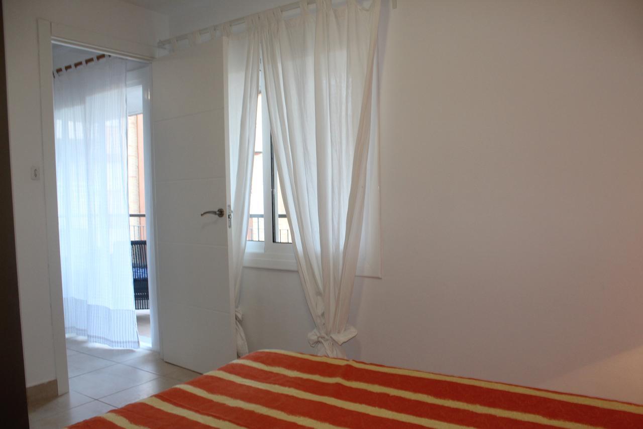 Platja Llarga Nuria Apartamento *