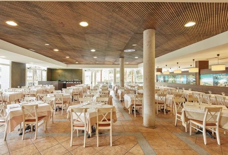 Portaventura Hotel: Theme Park Access Included 4*