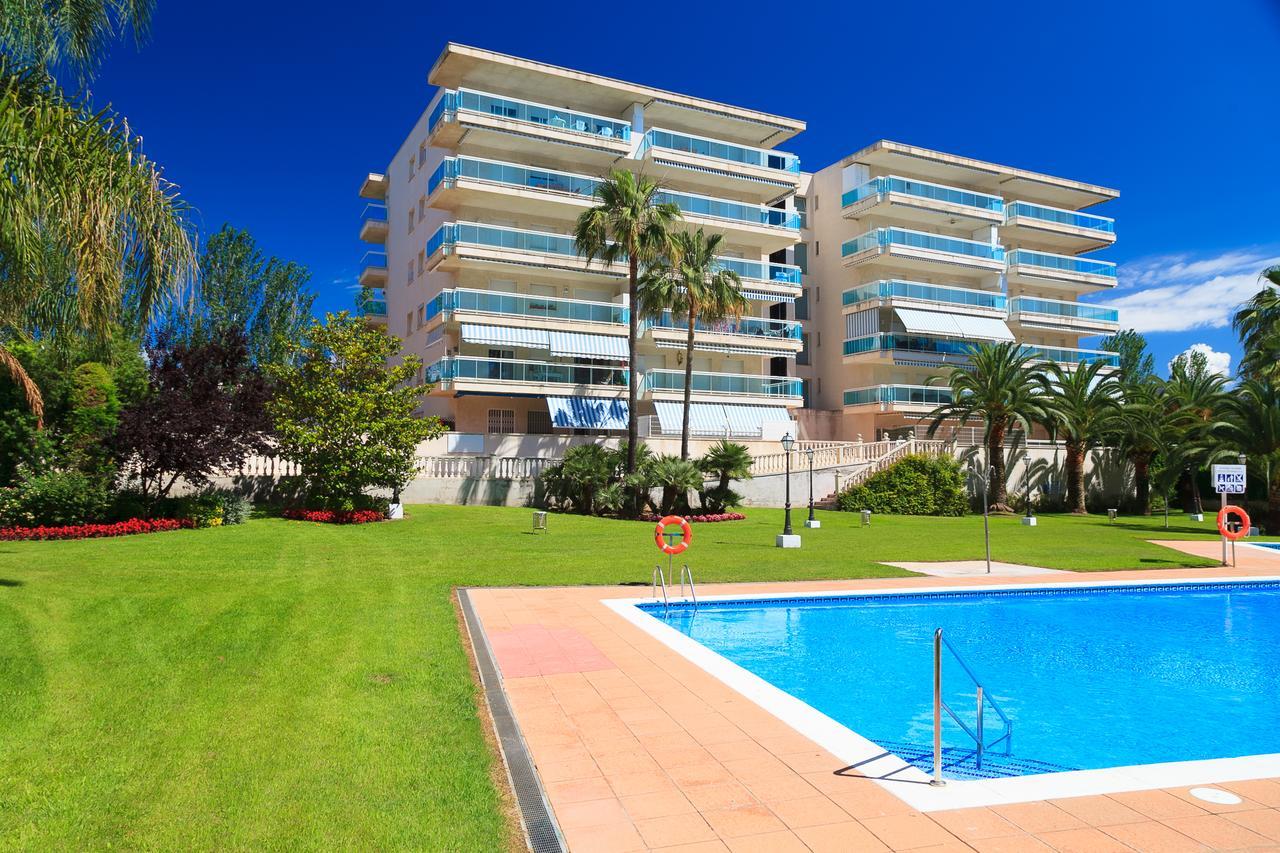 Uhc Village Park Salou