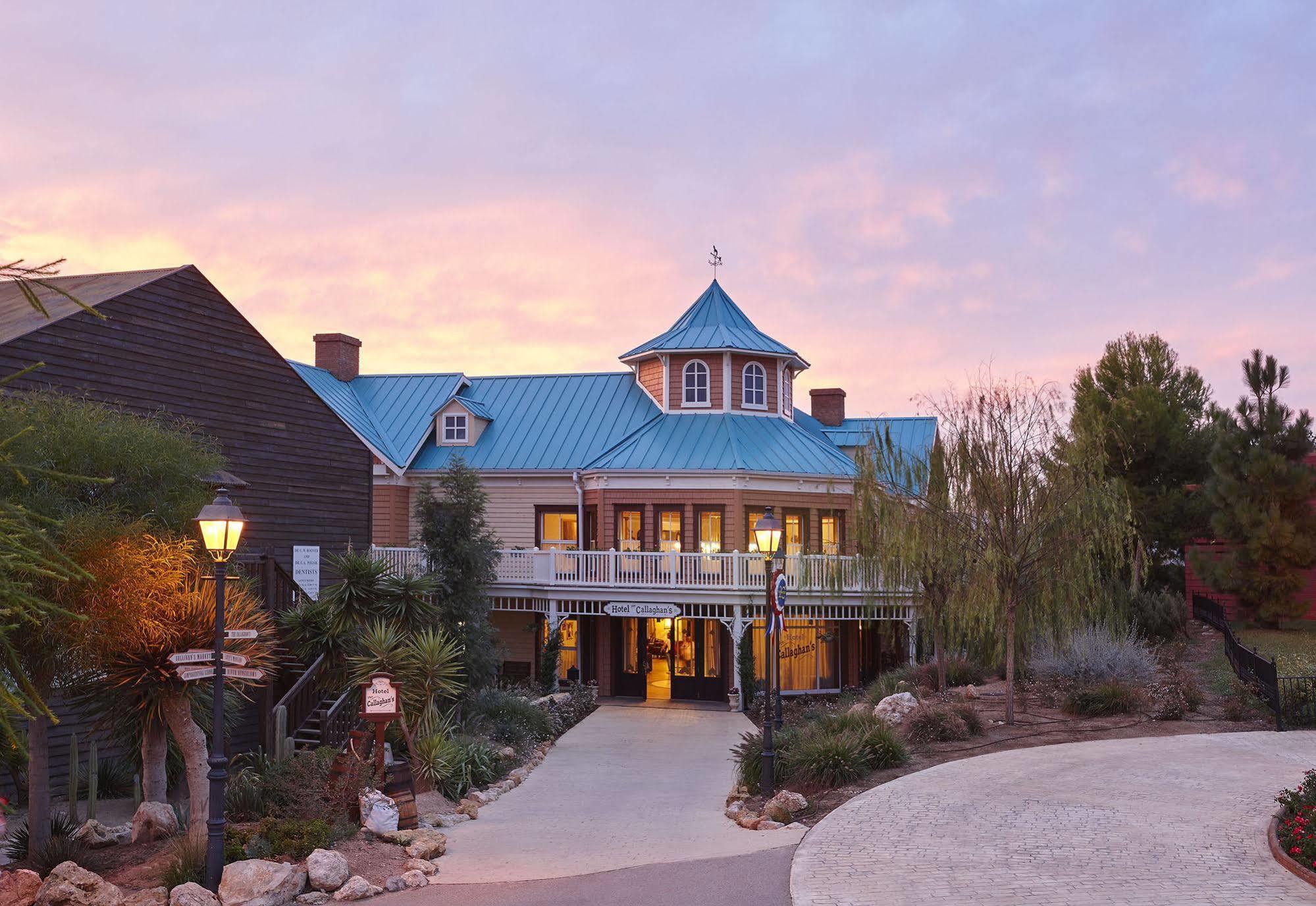 Portaventura Hotel: Theme Park Access Included Salou