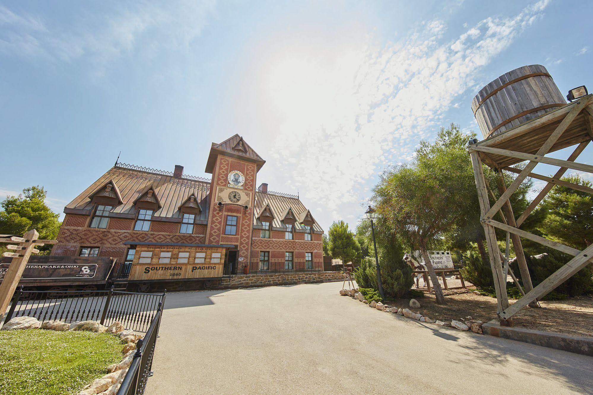 Hotel Portaventura Hotel: Theme Park Access Included 4*