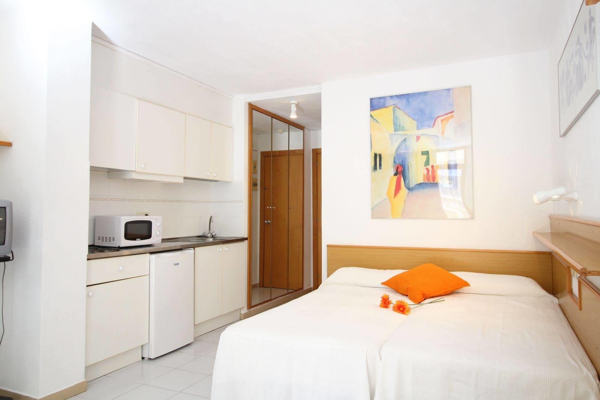Apartment Inter 2 *