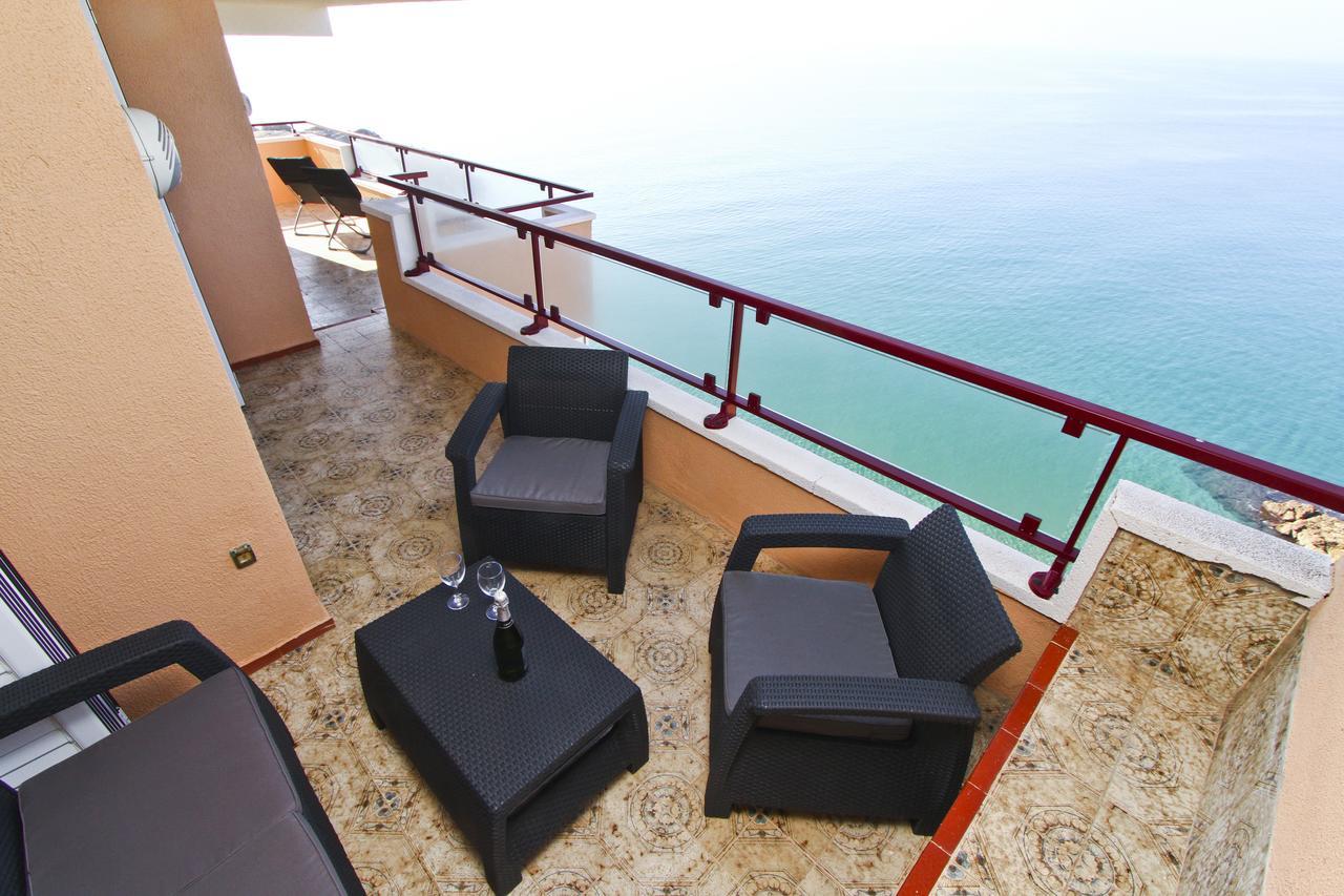 Cantilmar 2 Planet Costa Dorada Only Families