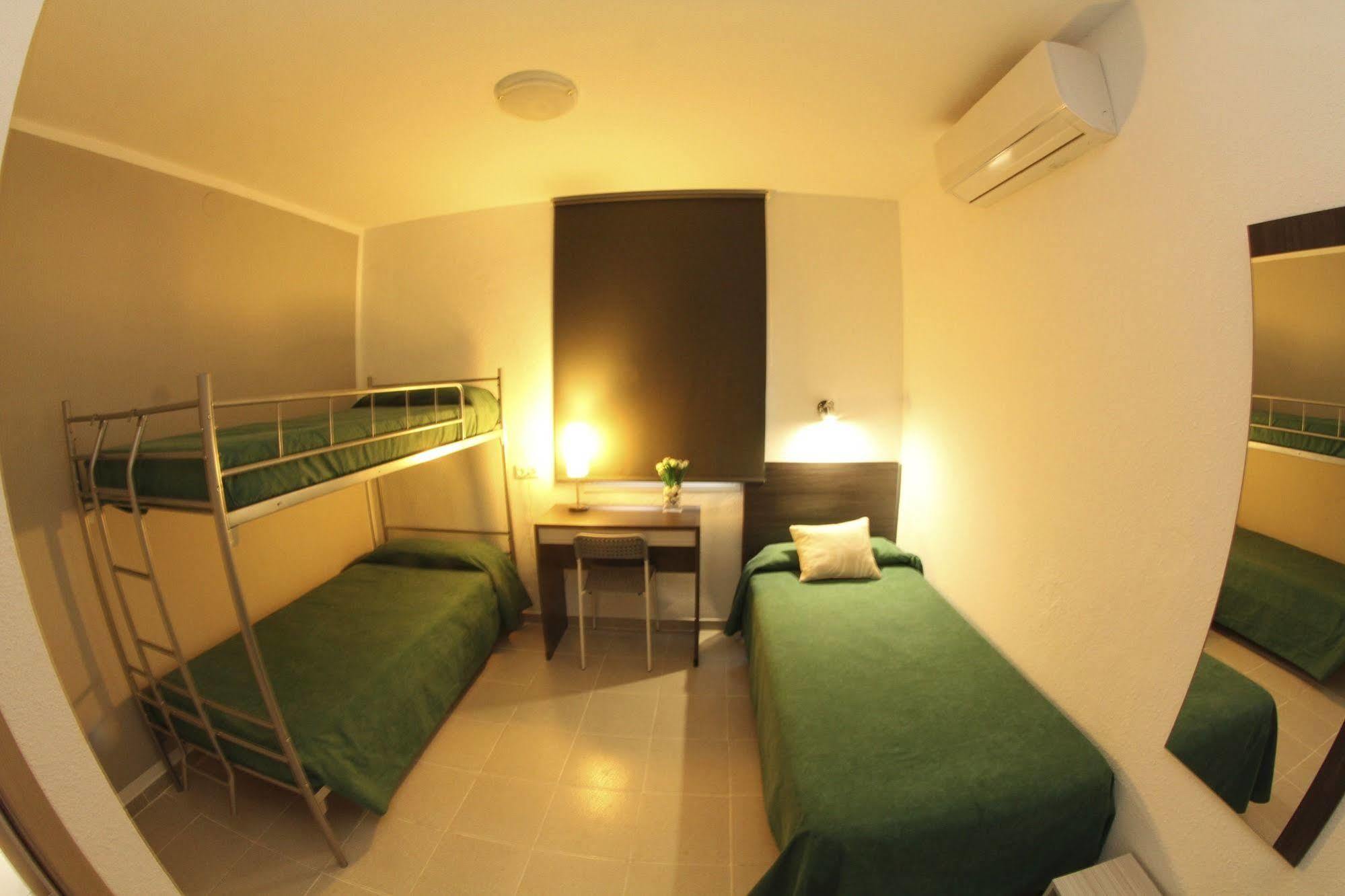 Guest house Tahiti Rs Salou