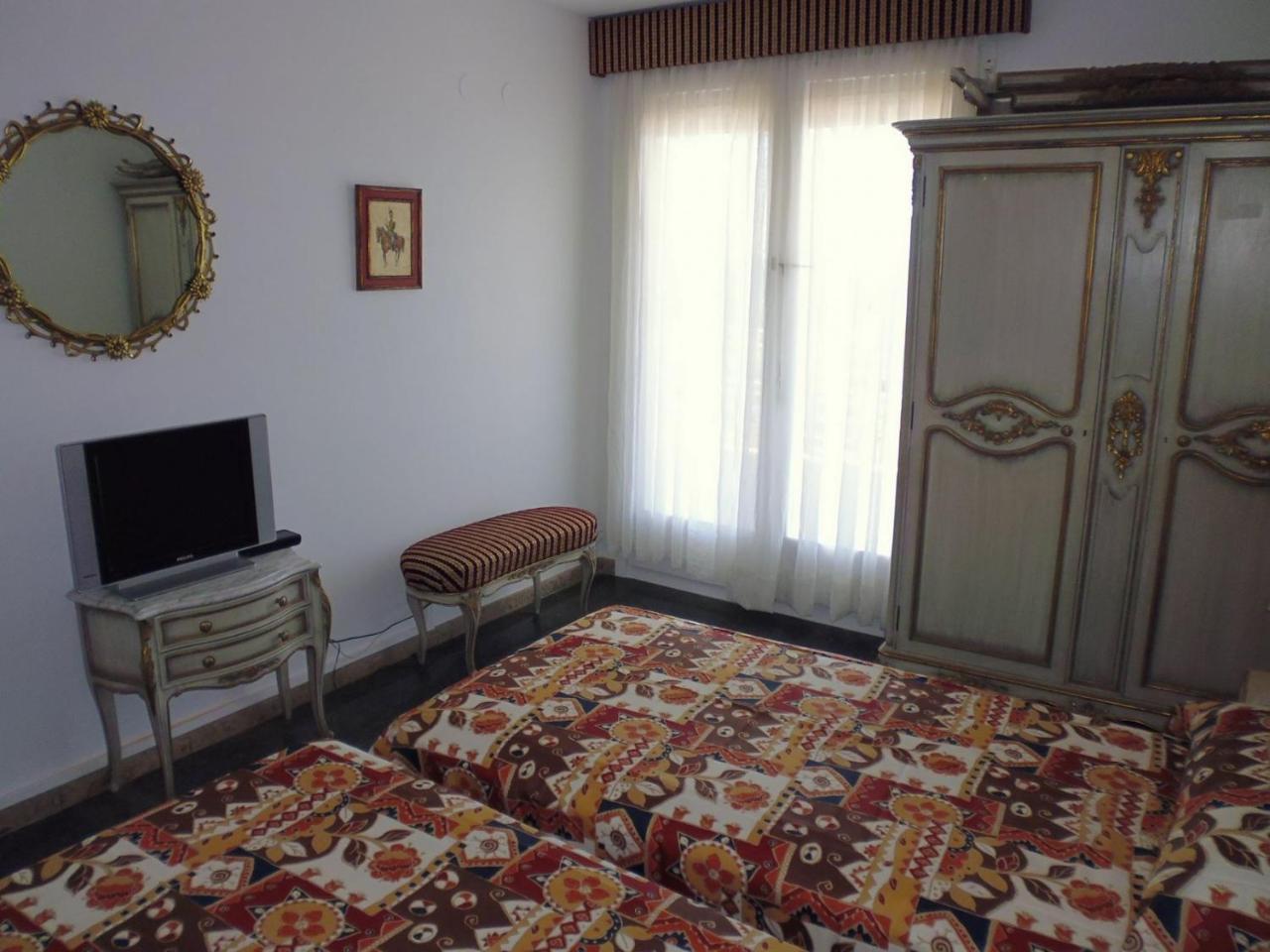 Zeus Alexis Frontal Appartement *
