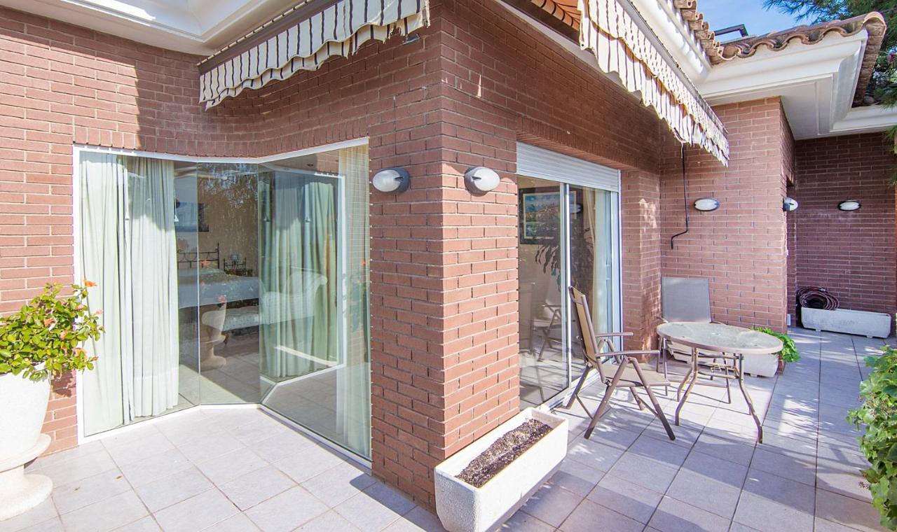 Villa Tarracohomes, Cala Crancs Con Piscina Privada Y Mesa De Billar *