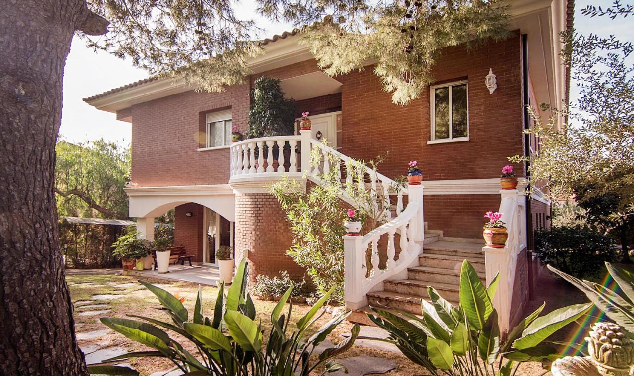Tarracohomes, Cala Crancs Con Piscina Privada Y Mesa De Billar Salou