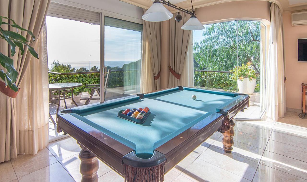 Tarracohomes, Cala Crancs Con Piscina Privada Y Mesa De Billar