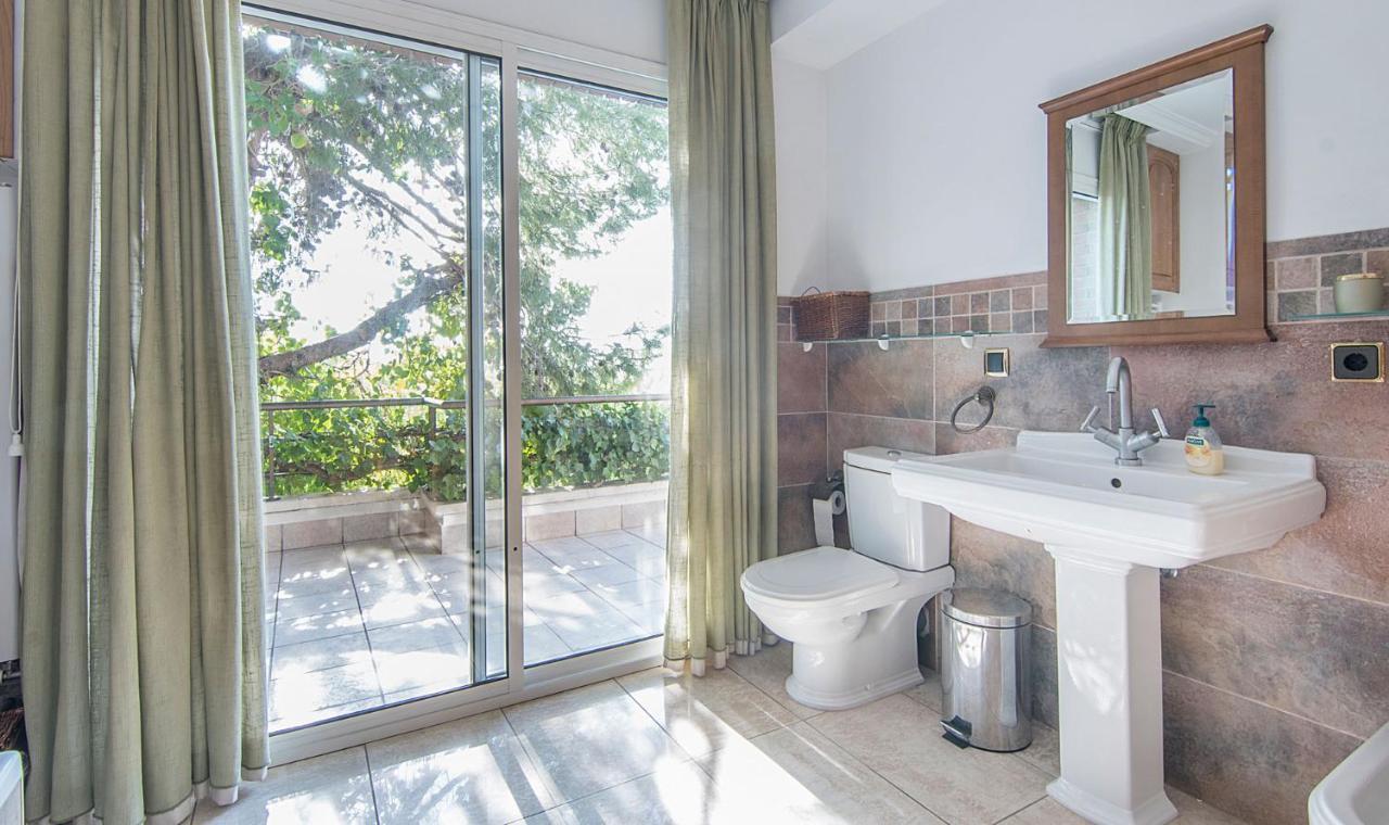 Tarracohomes, Cala Crancs Con Piscina Privada Y Mesa De Billar Villa *