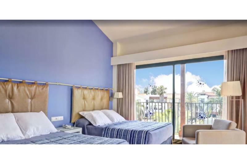 Portaventura Roulette - Includes Unlimited Access To Portaventura Park & 1 Access To Ferrari Land Hotel