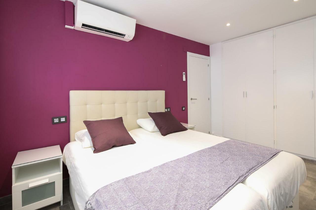 Saloublues, Penthouse, Pool, Big Terrace Apartamento