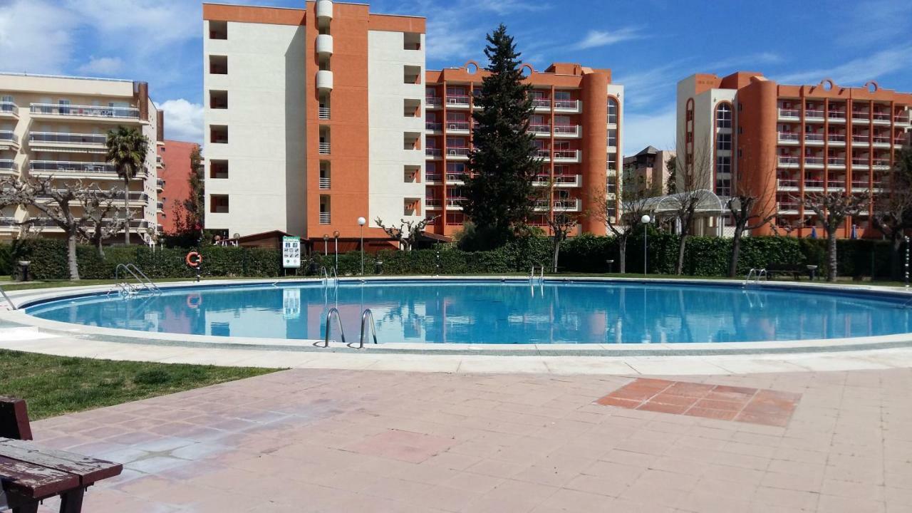Bonito Con Varias Piscinas *