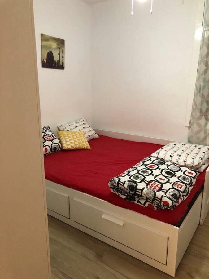 Carrer De Saragossa, 8 Apparte Apartamento