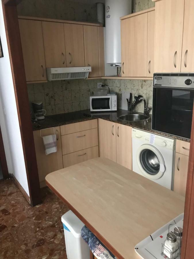 Apartment At Center Only 3 Min To *