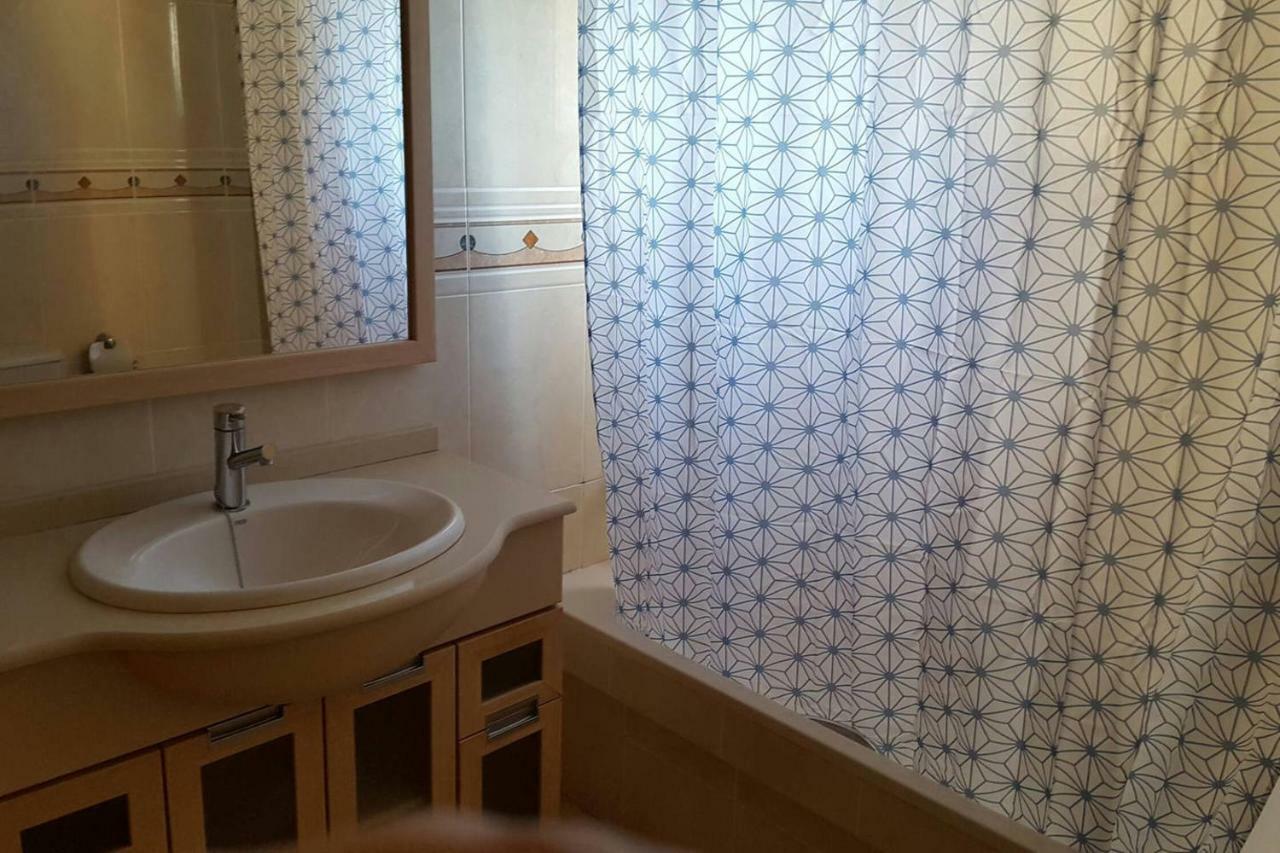 Luminoso Y Amplio Apartamento En Con Piscina Salou