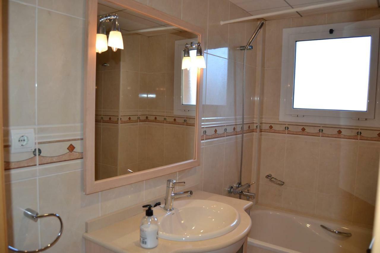 Luminoso Y Amplio Apartamento En Con Piscina Apartamento Salou