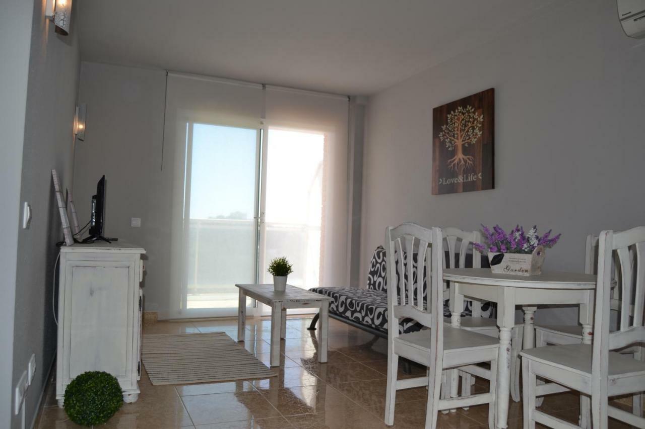 Lovely Familiar With Pool In Cap Apartamento *