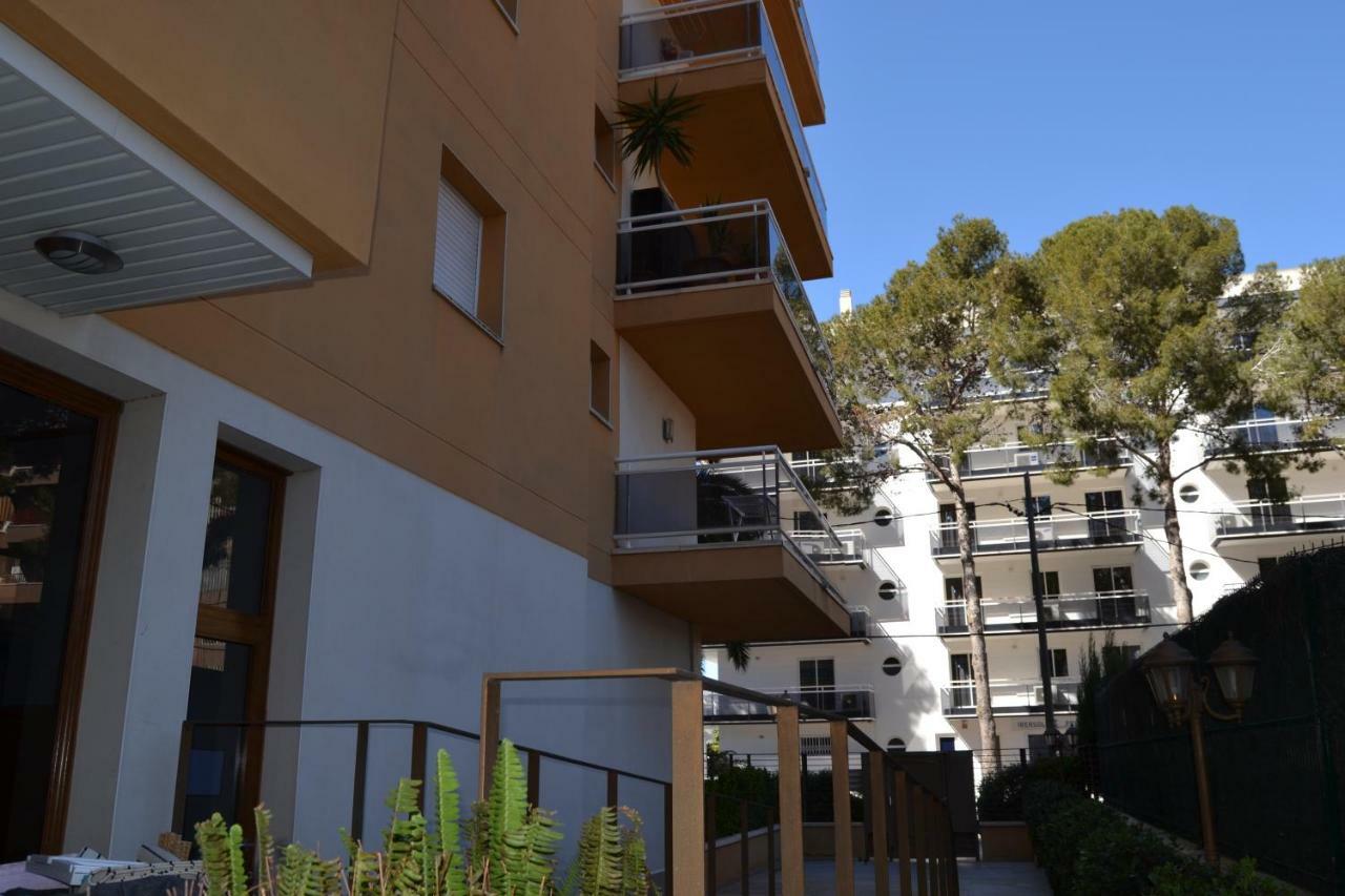 Luminoso Y Amplio Apartamento En Con Piscina Apartamento Salou