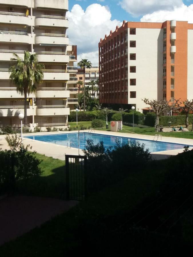 Bonito Con Varias Piscinas Apartamento