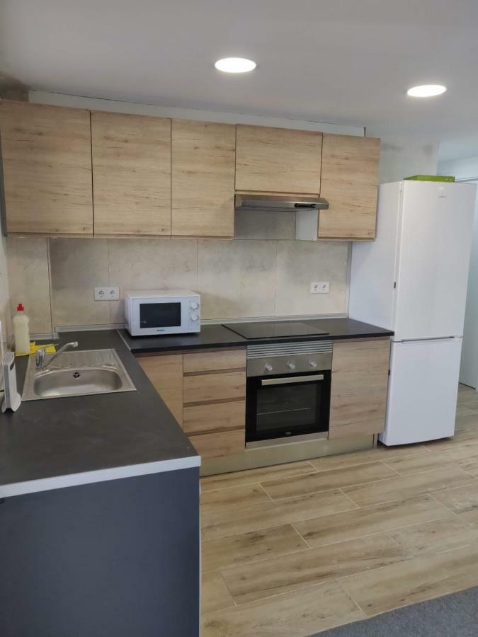 Lovely 2 Bed 2 Bath Near To Beach: Amposta Apartamento