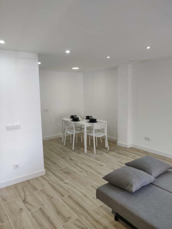 Apartamento Lovely 2 Bed 2 Bath Near To Beach: Amposta