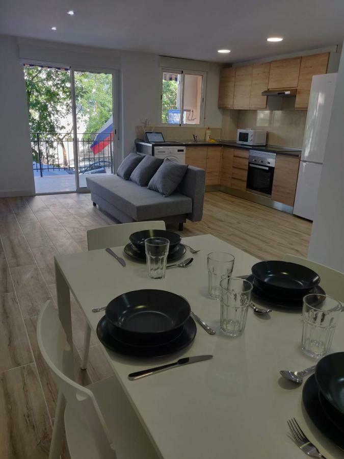 Apartamento Lovely 2 Bed 2 Bath Near To Beach: Amposta