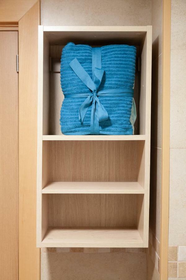 Apartamento F&p Primera Línea De Mar. *