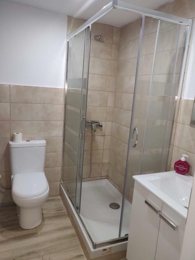 Lovely 2 Bed 2 Bath Near To Beach: Amposta Apartamento *