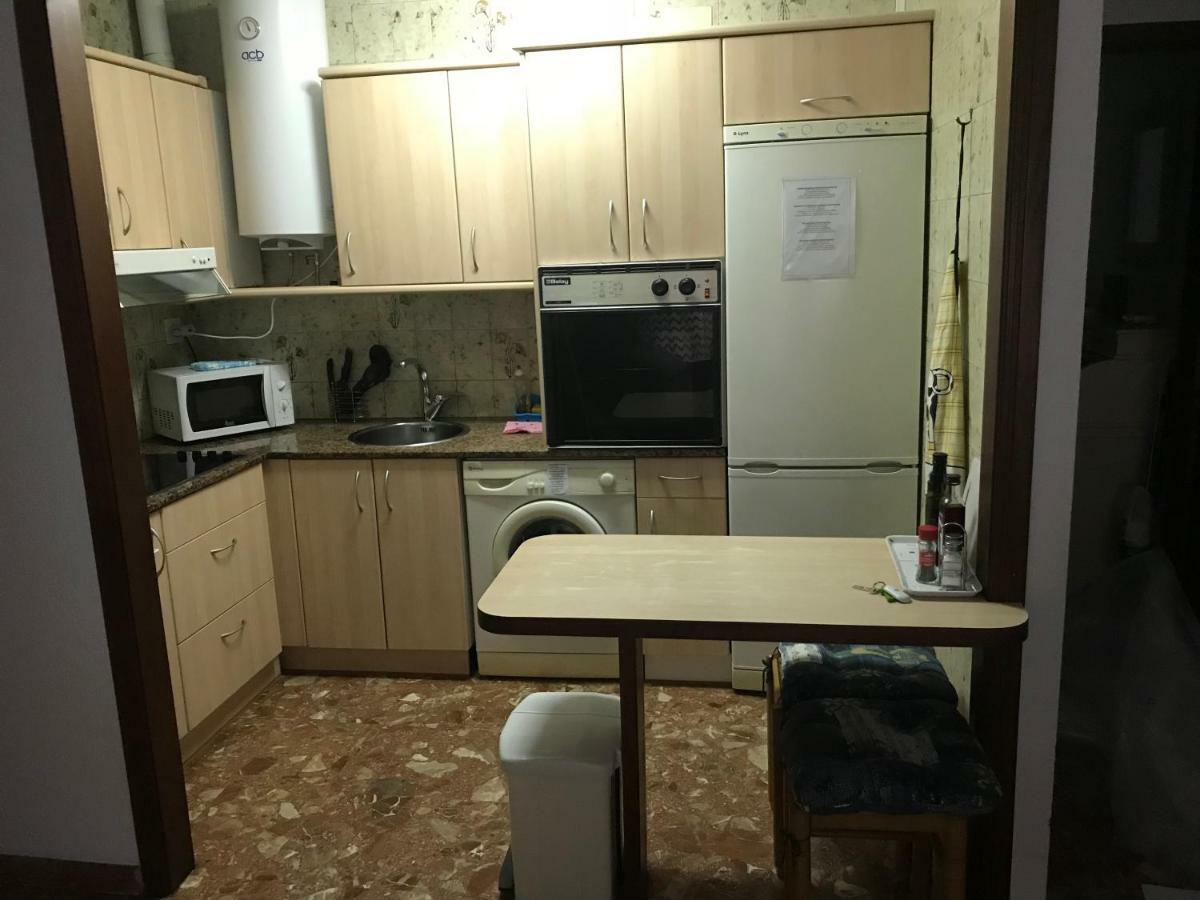 Apartment At Center Only 3 Min To *