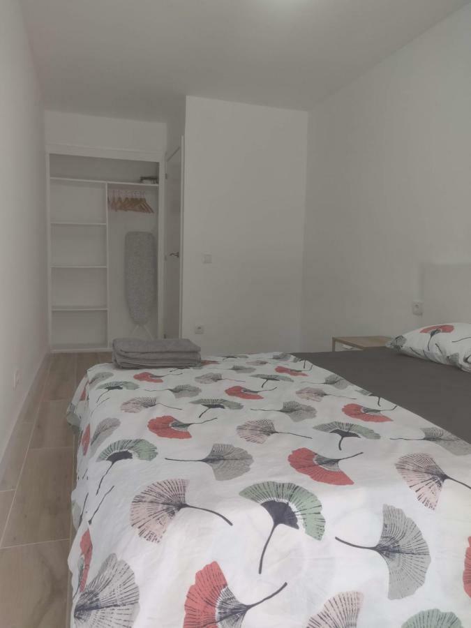 Lovely 2 Bed 2 Bath Near To Beach: Amposta