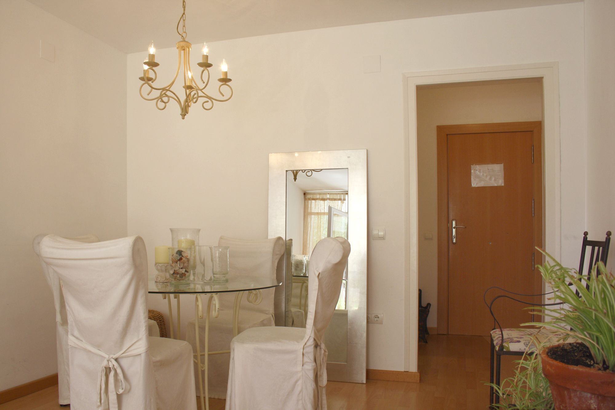 In A House - Sh00 *