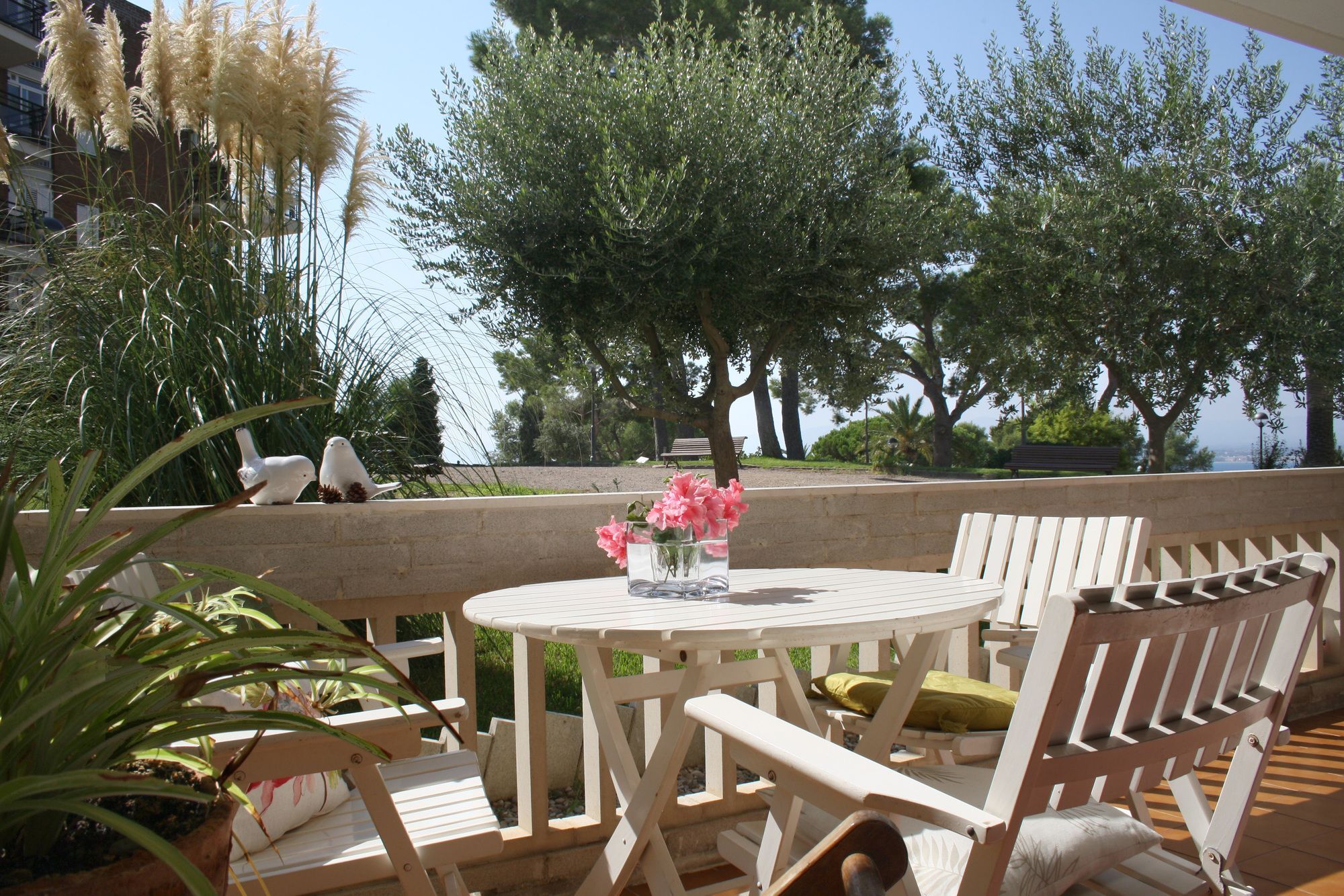 In A House - Sh00 Salou