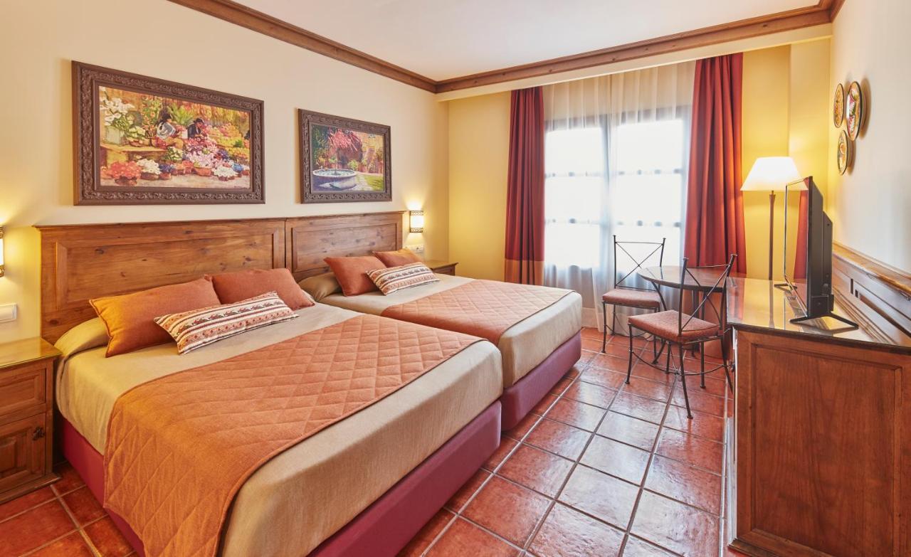 Hotel Portaventura Roulette - Includes Unlimited Access To Portaventura Park & 1 Access To Ferrari Land 4*