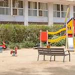 TuristMar - Amplio Apartamento en Salou con piscina, a 2 minutos de la Playa